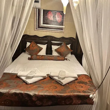 Hotel Heritage Cave