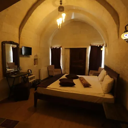 Heritage Cave Hotel *