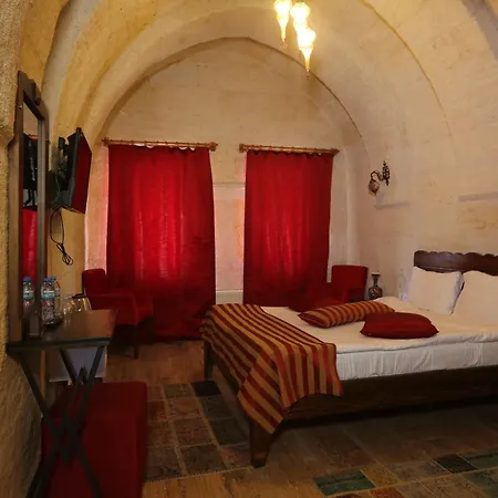 Heritage Cave Hotel *