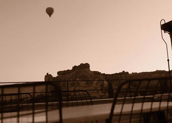 Heritage Cave Otel *