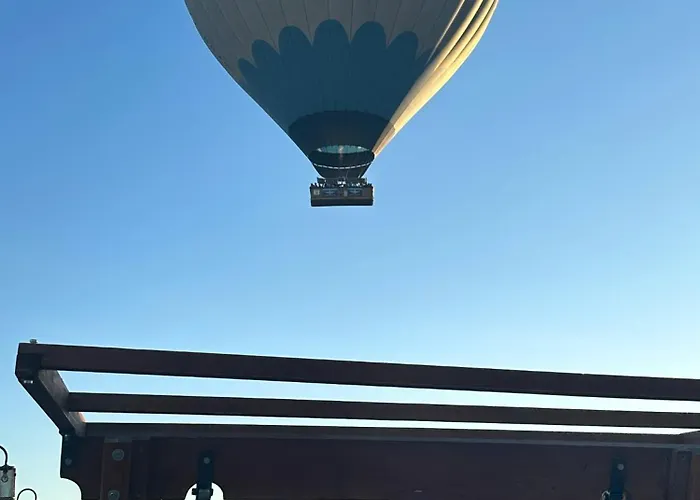 Heritage Cave Otel *