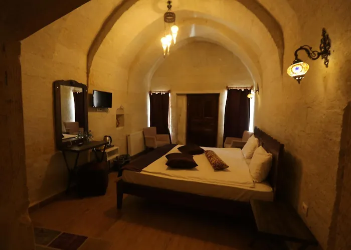 Heritage Cave Otel *