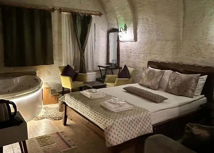 Heritage Cave Otel *